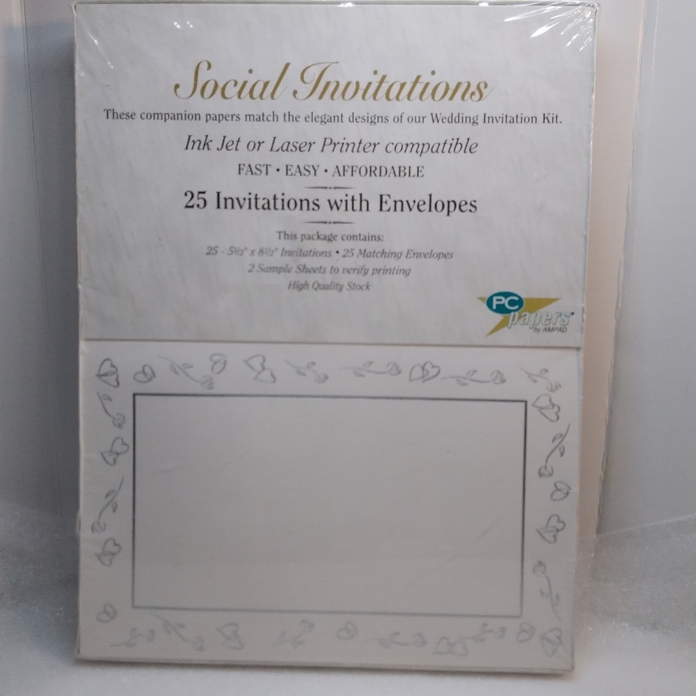 AMPAD Social INVITATIONS Hearts & Roses 25 Cards & Envelopes, Wedding, NIP